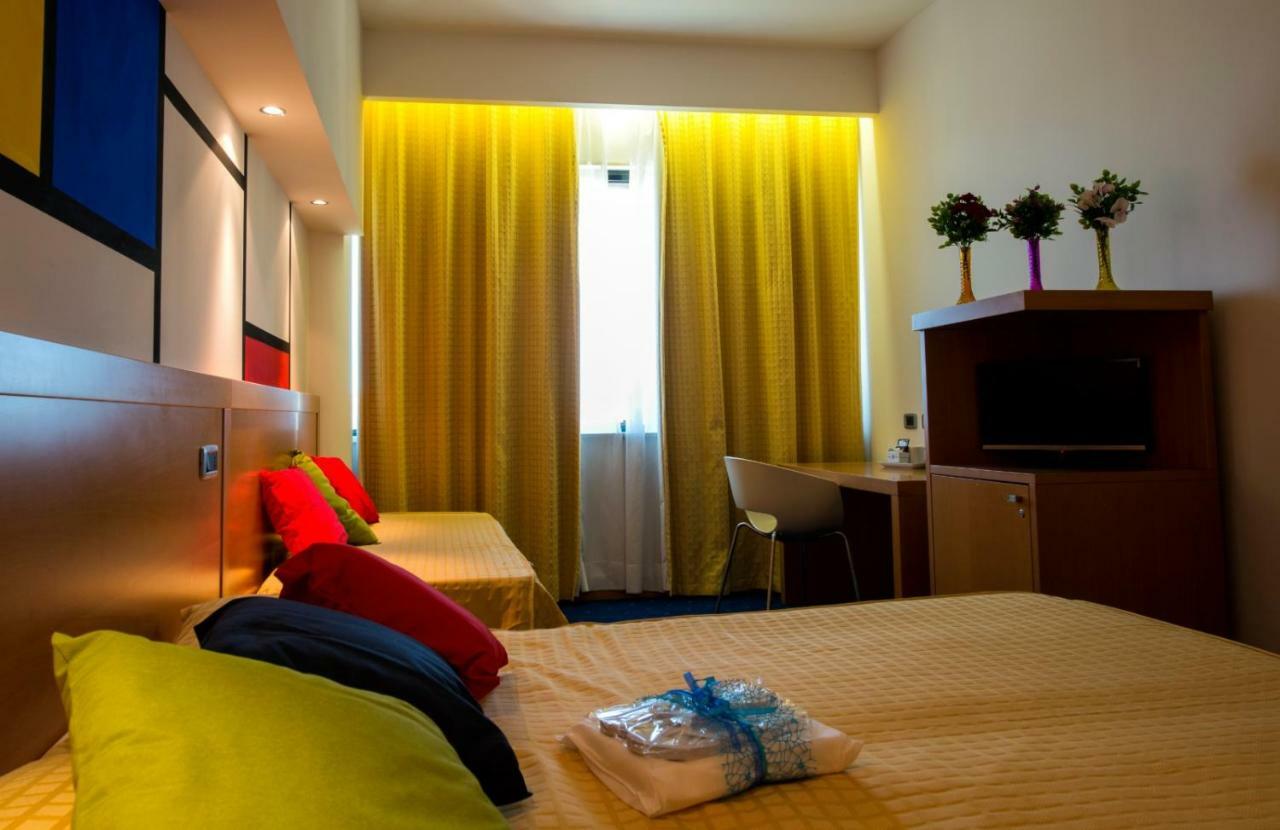 Hotel Planet Arezzo Exterior foto